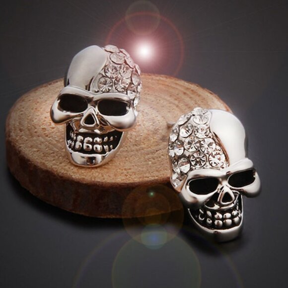 Skull Design Rhinestone Stud Earrings - Picture 4 of 4
